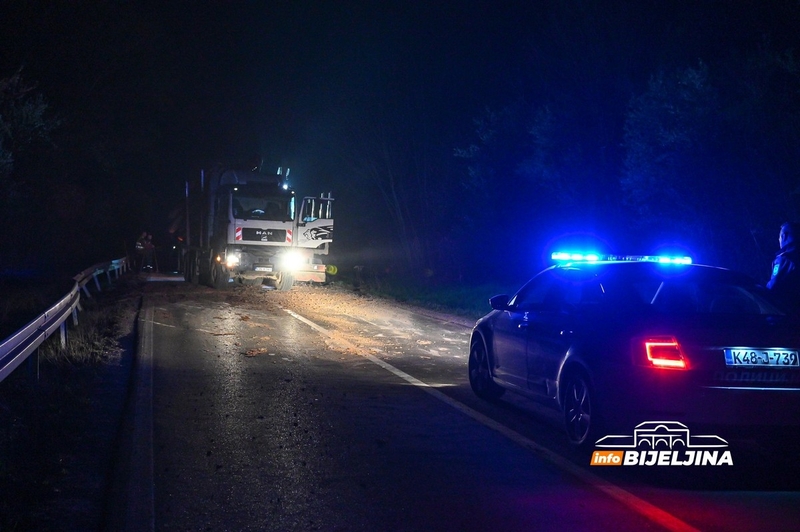 U prekidu saobraćaj na magistralnom putu Bijeljina - Brčko